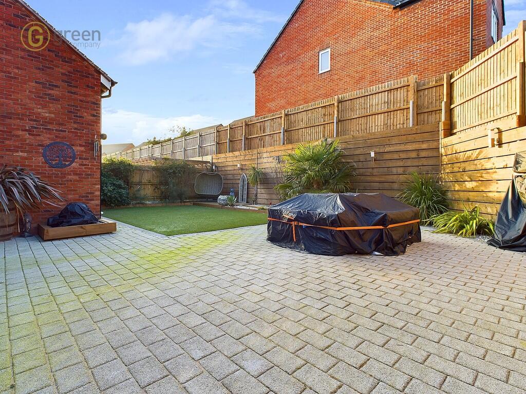 Additional property image - Stonecrop Close, Peel's Meadow