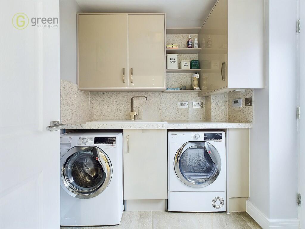 Additional property image - Stonecrop Close, Peel's Meadow