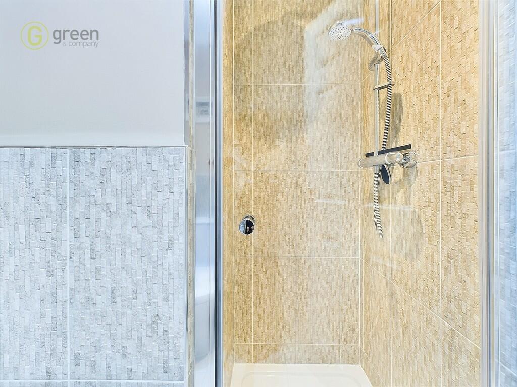 Additional property image - Stonecrop Close, Peel's Meadow