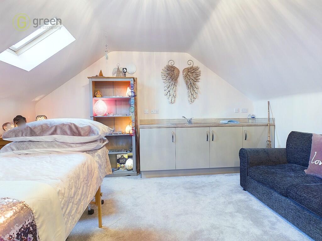 Additional property image - Stonecrop Close, Peel's Meadow