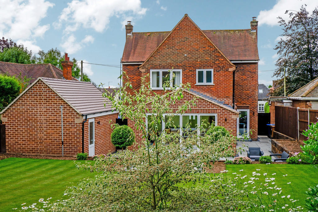 3 bedroom detached house for sale in Lichfield Road, Hopwas, B78 3 bedroom detached house for sale in Lichfield Road, Hopwas, B78