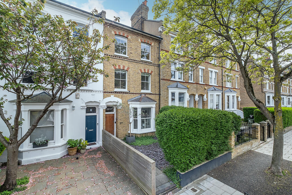Main image of property: Lillieshall Road, London, SW4