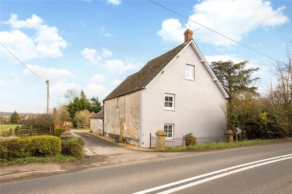 5 bedroom detached house for sale in Mile Elm, Calne, Wiltshire, SN11