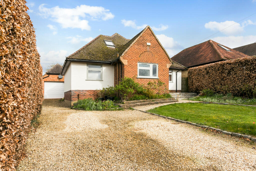 3 bedroom detached house for sale in Sunnybank, Marlow, SL7