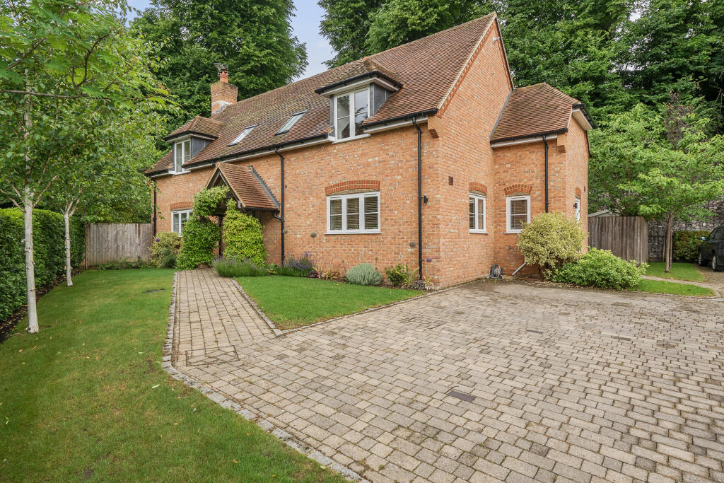 Main image of property: Henley Road, Marlow, SL7
