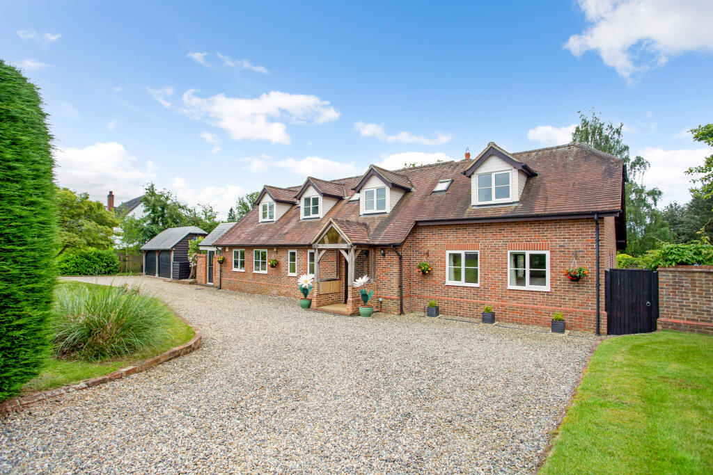 4 bedroom detached house for sale in Burcot, Abingdon, OX14