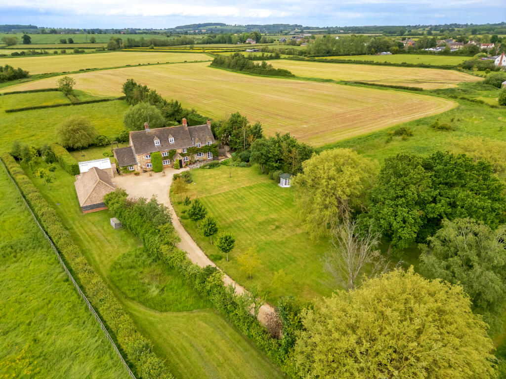 Main image of property: Shrivenham Road, Longcot, SN7