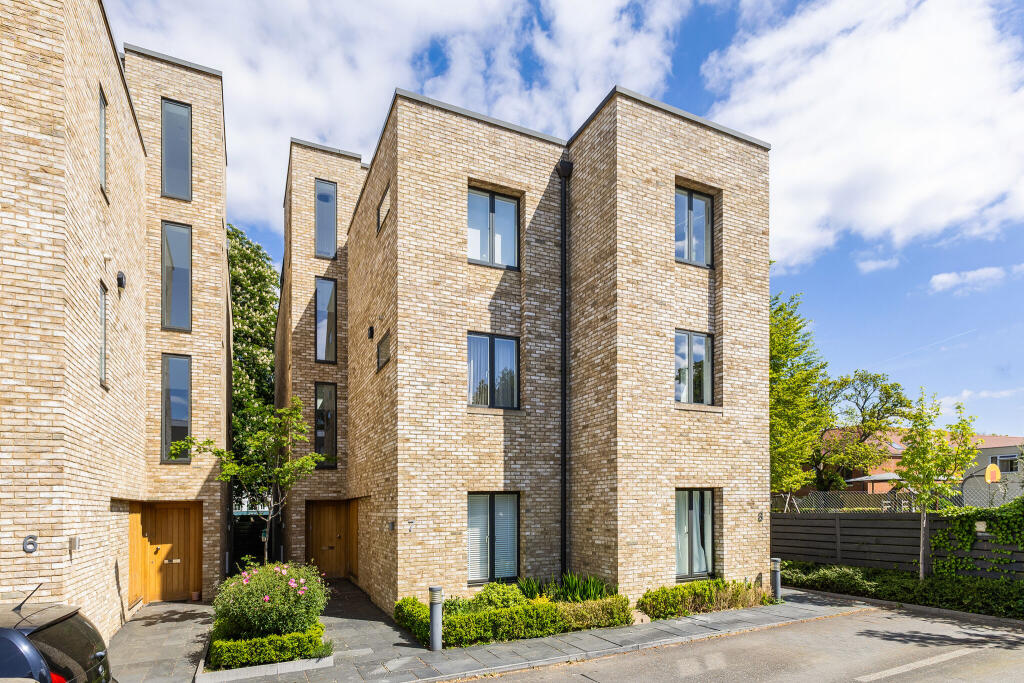 Main image of property: Woodstock Road, Oxford, OX2