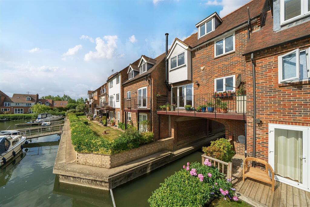 Main image of property: West Quay, Abingdon, OX14