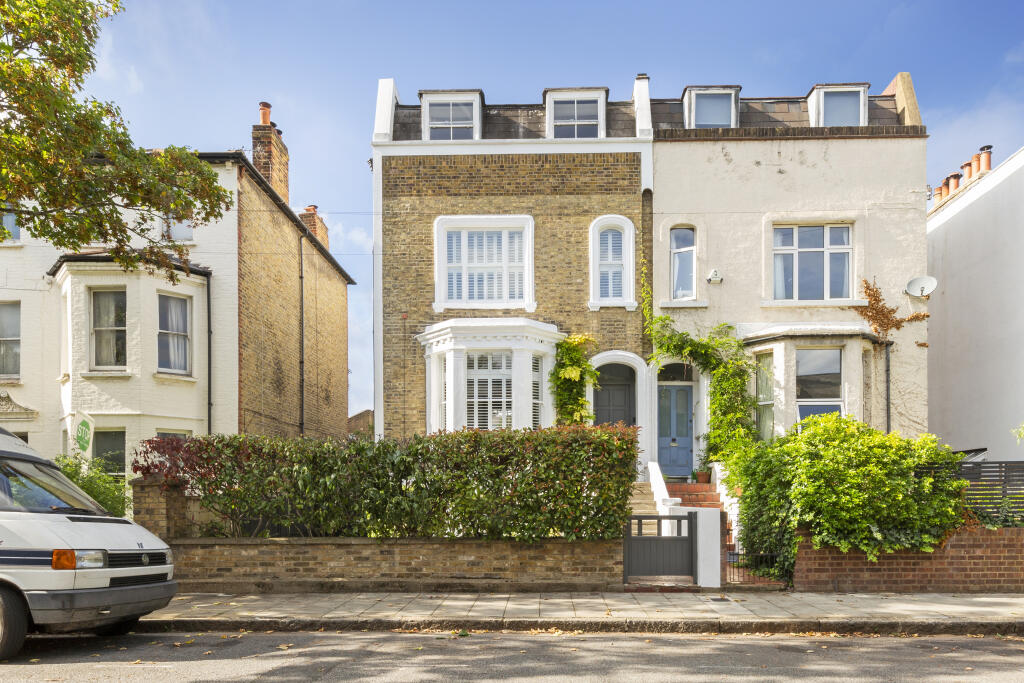5 bedroom semidetached house for sale in Shakespeare Road, London, SE24