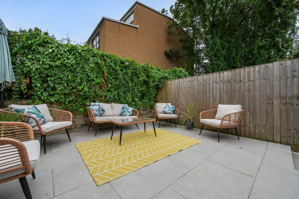 Main image of property: Ulverscroft Road, London, SE22