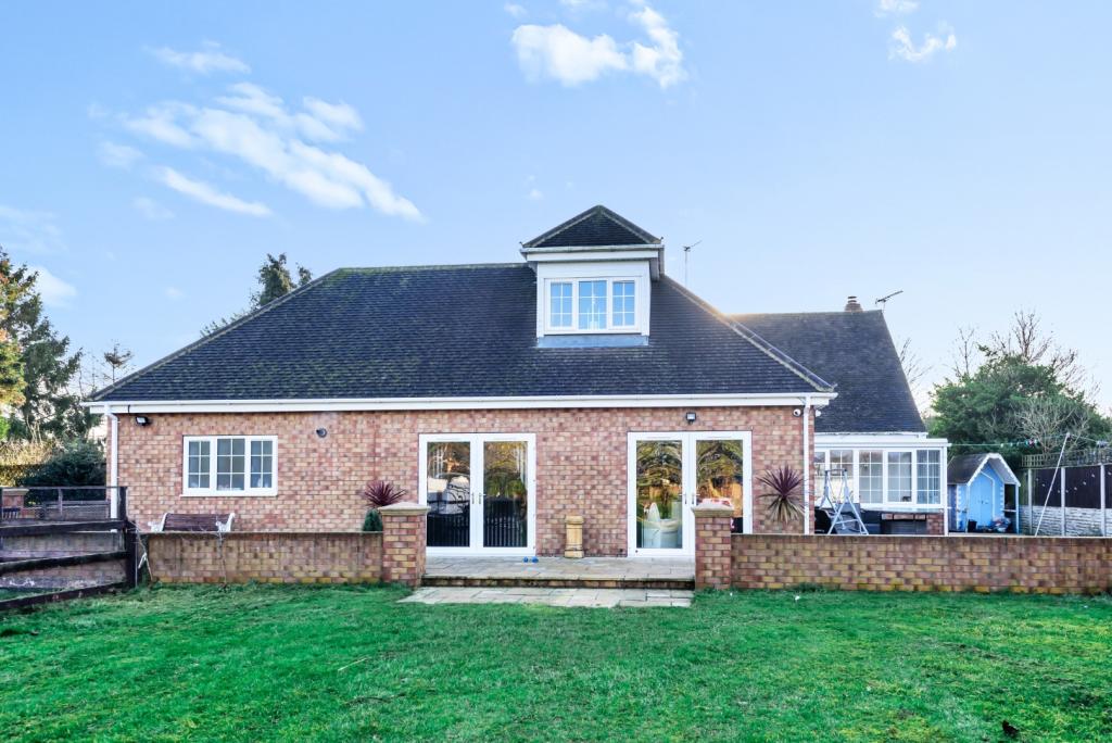 4 bedroom detached house for sale in Hatfield SOUTH YORKSHIRE, DN7