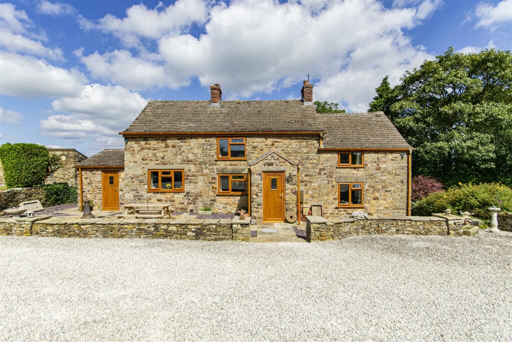 3 bedroom detached house for sale in Barlow DERBYSHIRE, S18