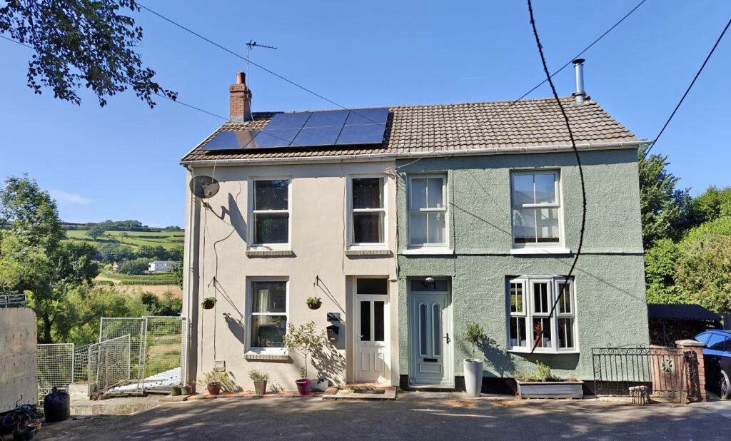 Main image of property: Kidwelly CARMARTHENSHIRE