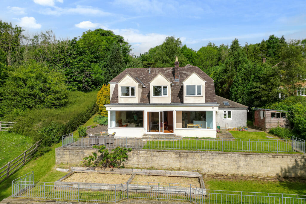 4 bedroom detached house for sale in Cheltenham Road, Painswick, GL6