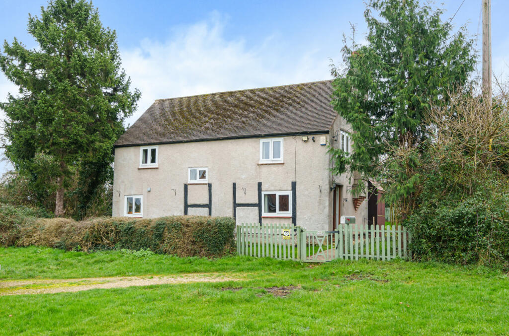 3 bedroom detached house for sale in Elmore, Gloucester, GL2