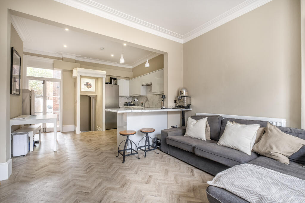 Main image of property: New Kings Road, London, SW6