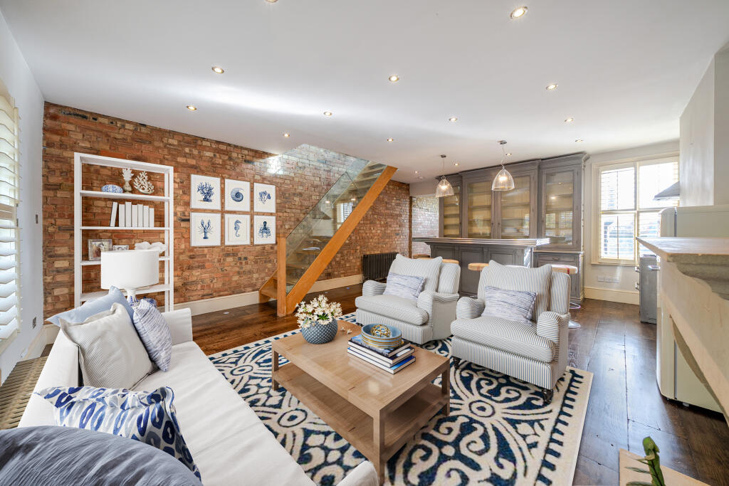Main image of property: New Kings Road, London, SW6