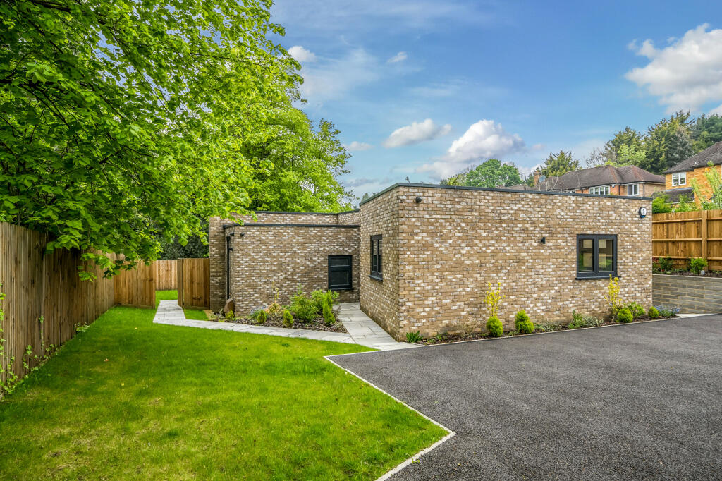 Main image of property: Hempstead Road, Watford, WD17