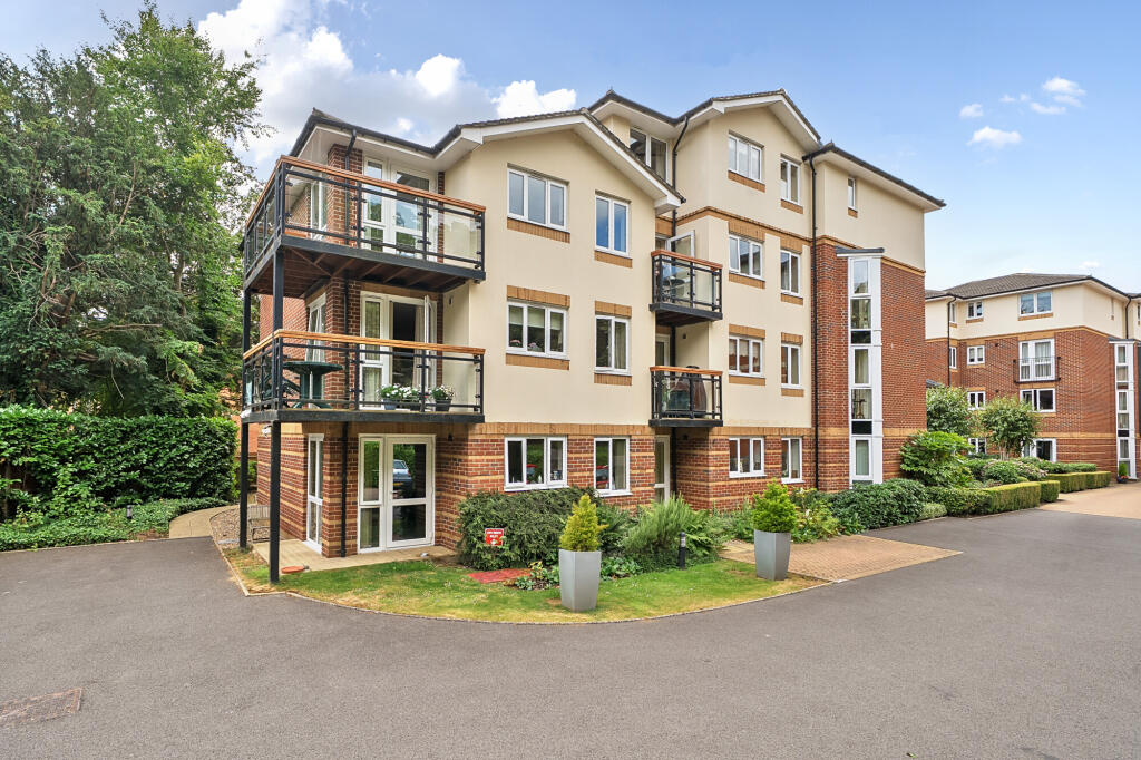 Main image of property: High Street, Rickmansworth, WD3