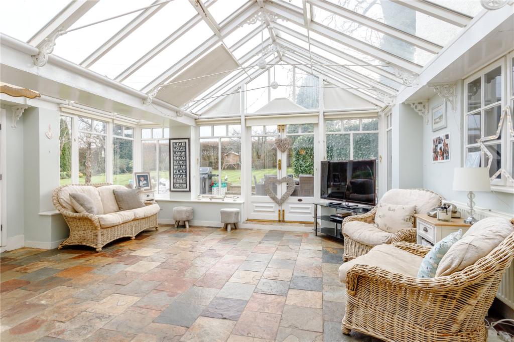 5 bedroom detached house for sale in Great Sarratt Hall Cottage