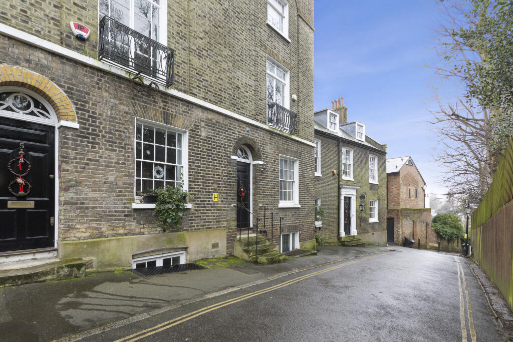 Main image of property: Mount Vernon, London, NW3