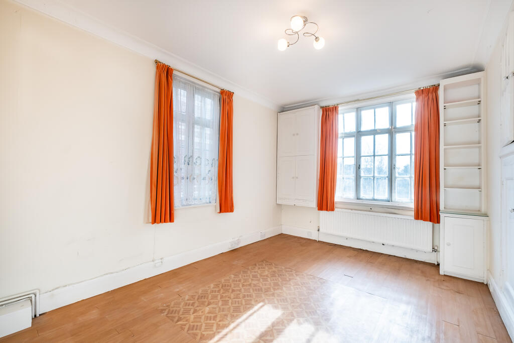 Main image of property: Netherhall Gardens, London, NW3
