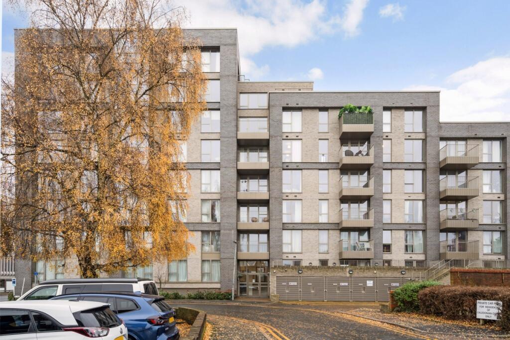 Main image of property: 1 West Street Watford WD17