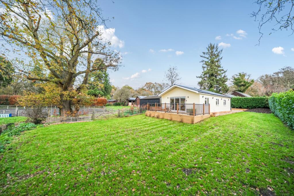 Main image of property: Penmans Green, Kings Langley WD4