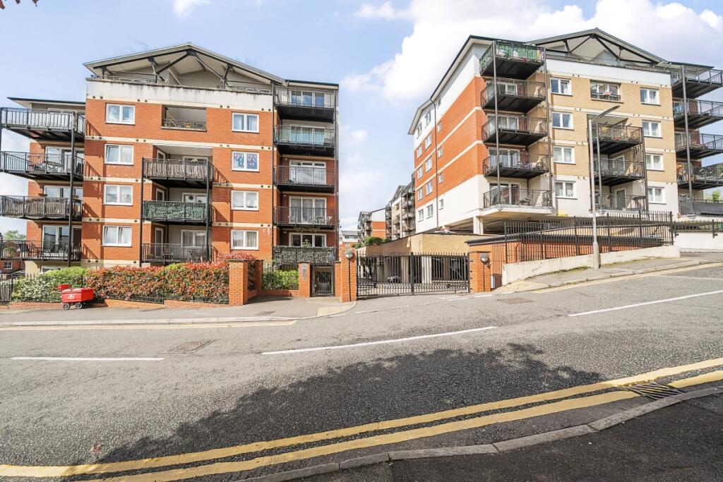 Main image of property: Penn Place Northway WD3