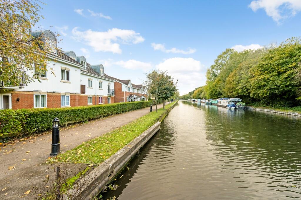 Main image of property: Basildon Close Croxley Green WD18