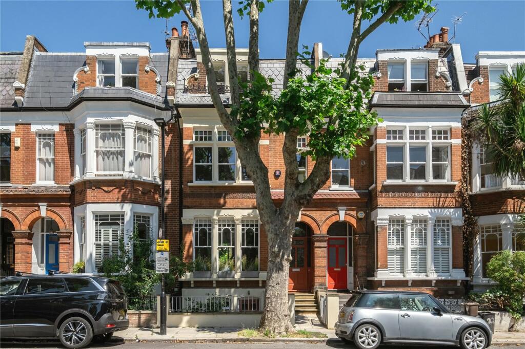 6 bedroom terraced house for sale in Northolme Road, London, N5