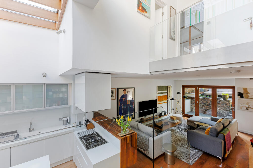 Main image of property: Canonbury Road, London, N1