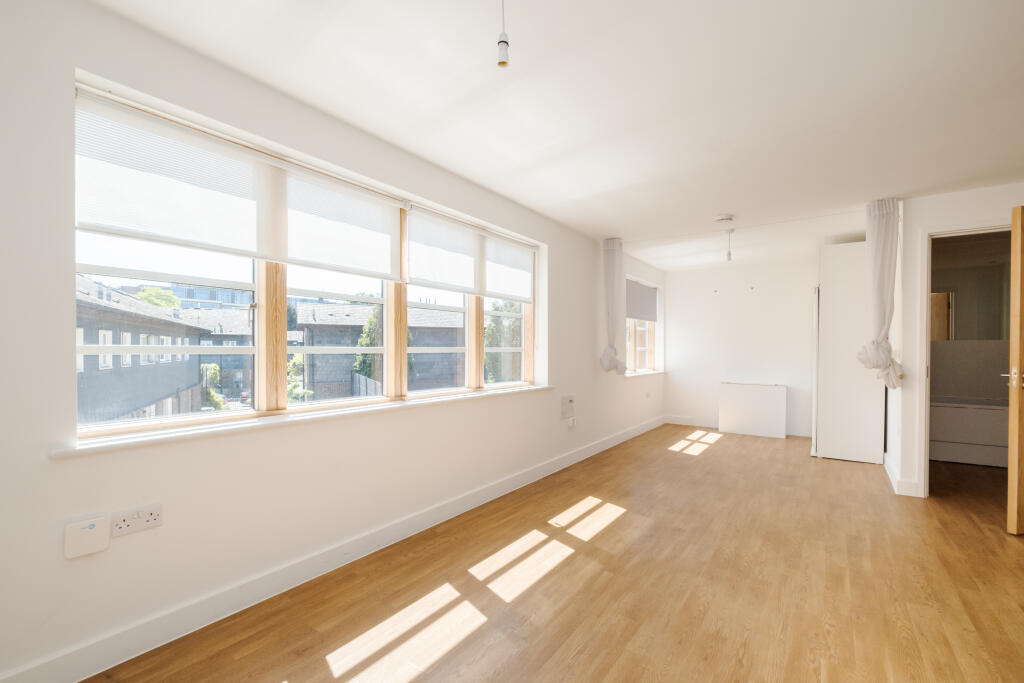 Main image of property: Mildmay Avenue, LONDON, N1