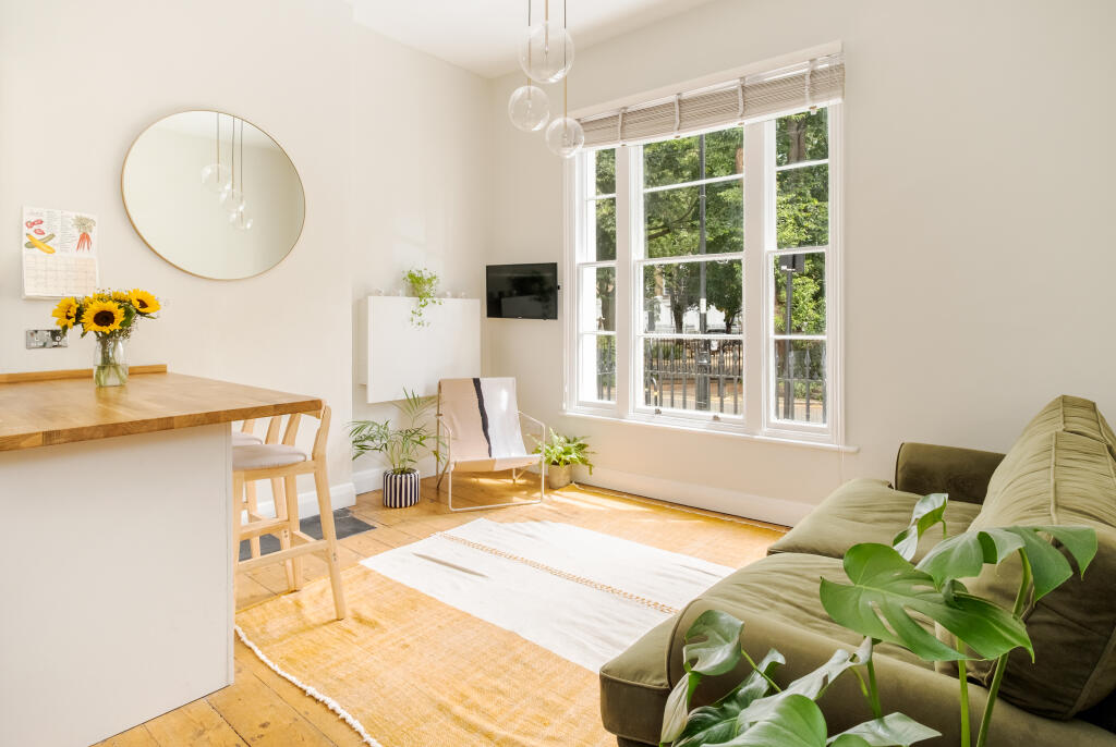 Main image of property: Milner Square, London, N1