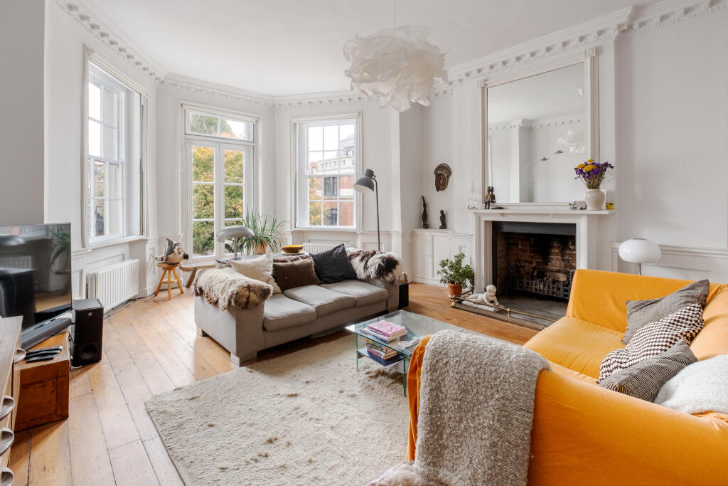 Main image of property: Essex Road, London, N1