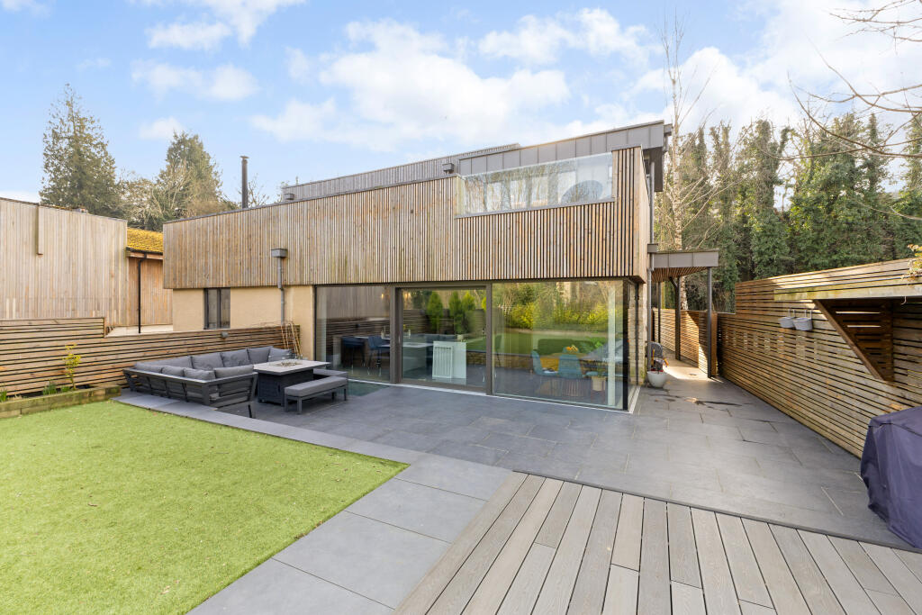 Main image of property: Stroud Road, Nailsworth, GL6