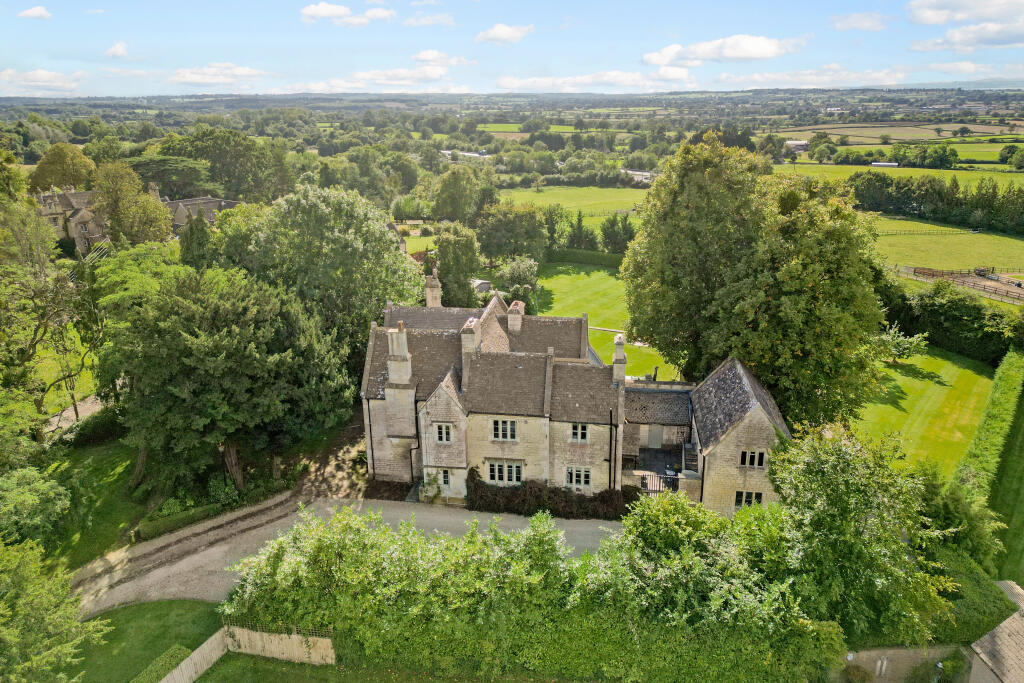 Main image of property: Echo lane, Stinchcombe, GL11