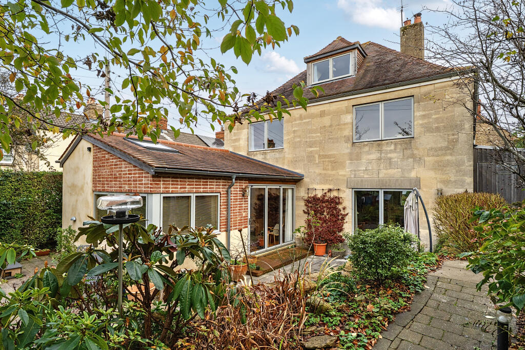 Main image of property: Upper Leazes, Stroud, GL5