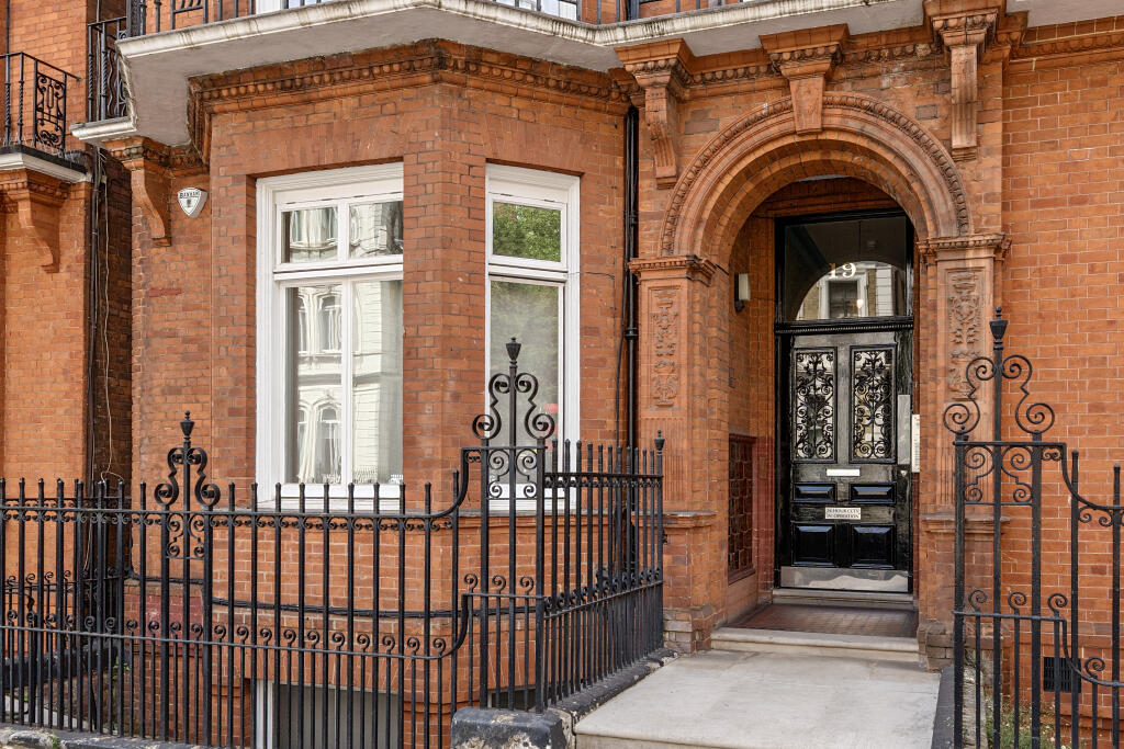 Main image of property: Palace Gate, London, W8