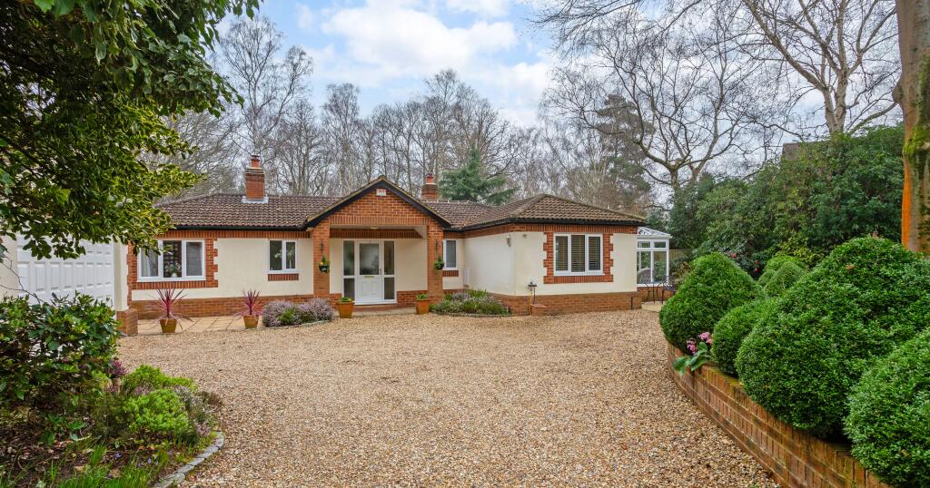 4 bedroom detached bungalow for sale in Prince Albert Drive, Ascot, SL5