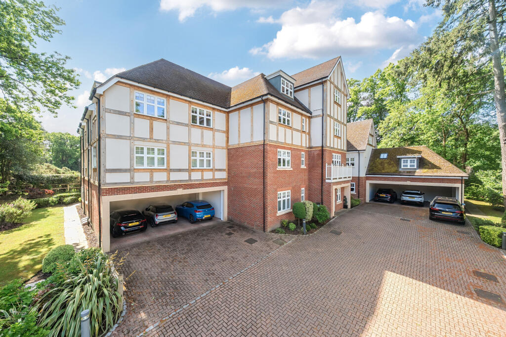 Main image of property: Sunningdale Heights, Ascot, SL5