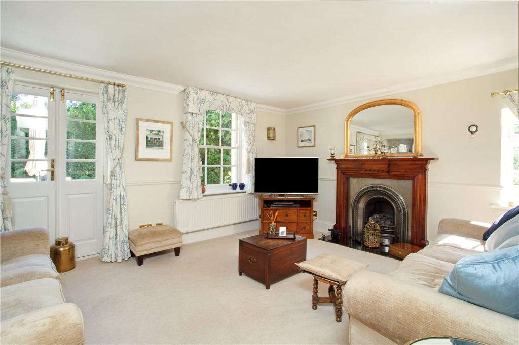 4 bedroom house for sale in Woodside Road, Winkfield, Windsor