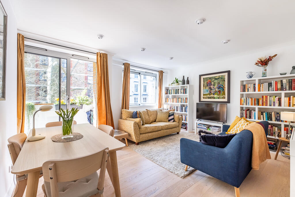 Main image of property: Queensborough Mews, London, W2