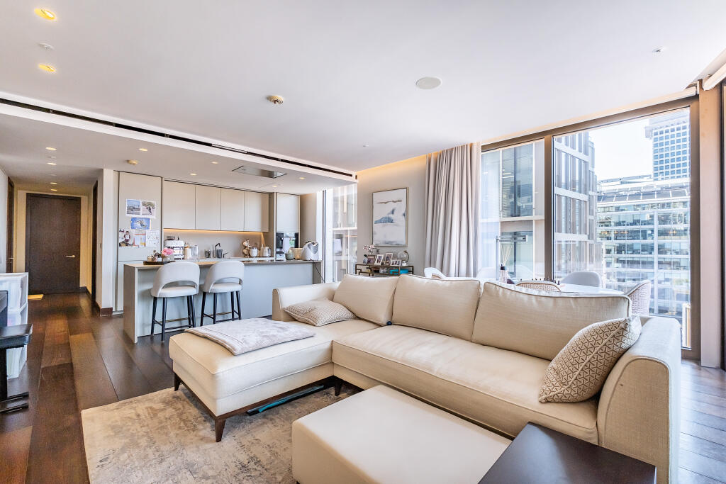 Main image of property: Kings Gate Walk, London, SW1E