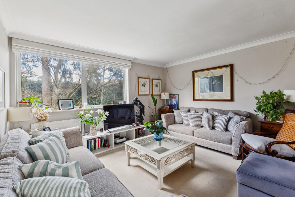 Main image of property: Oatlands Green, Weybridge, KT13