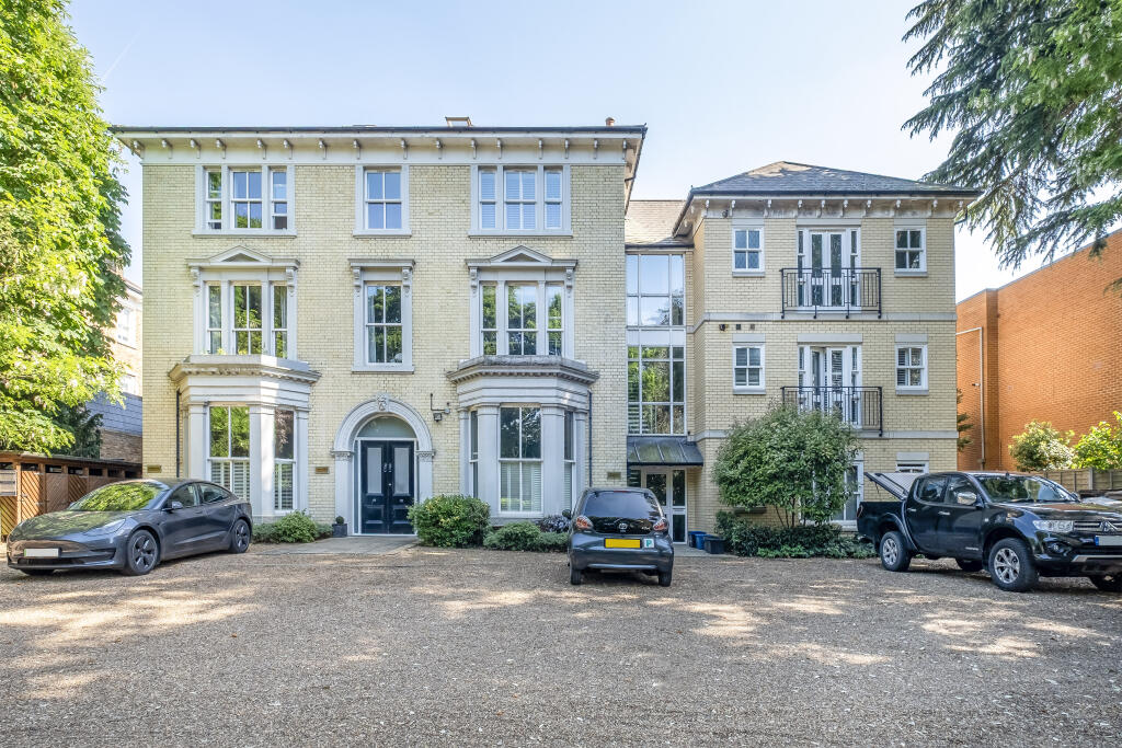 Main image of property: Cambridge Park, Twickenham, TW1