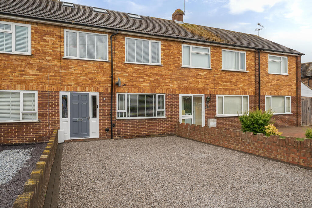 Main image of property: Albany Road, Old Windsor, SL4