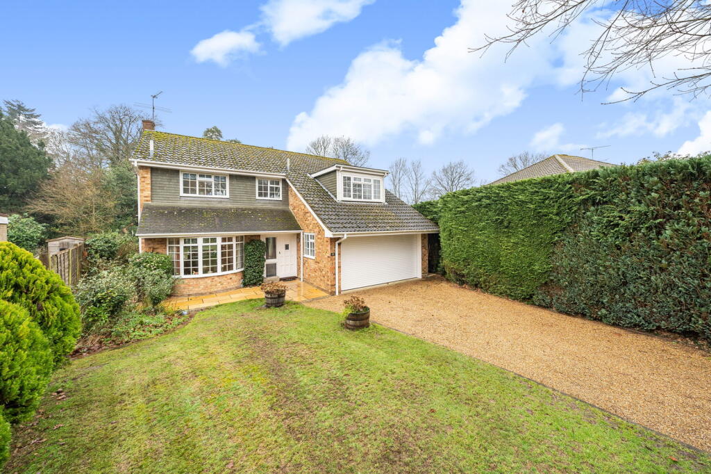 Main image of property: The Ridings, East Horsley, Leatherhead, KT24 5BN