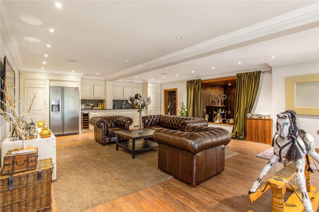 Additional property image - Abridge Road, Theydon Bois, Epping, Essex, CM16